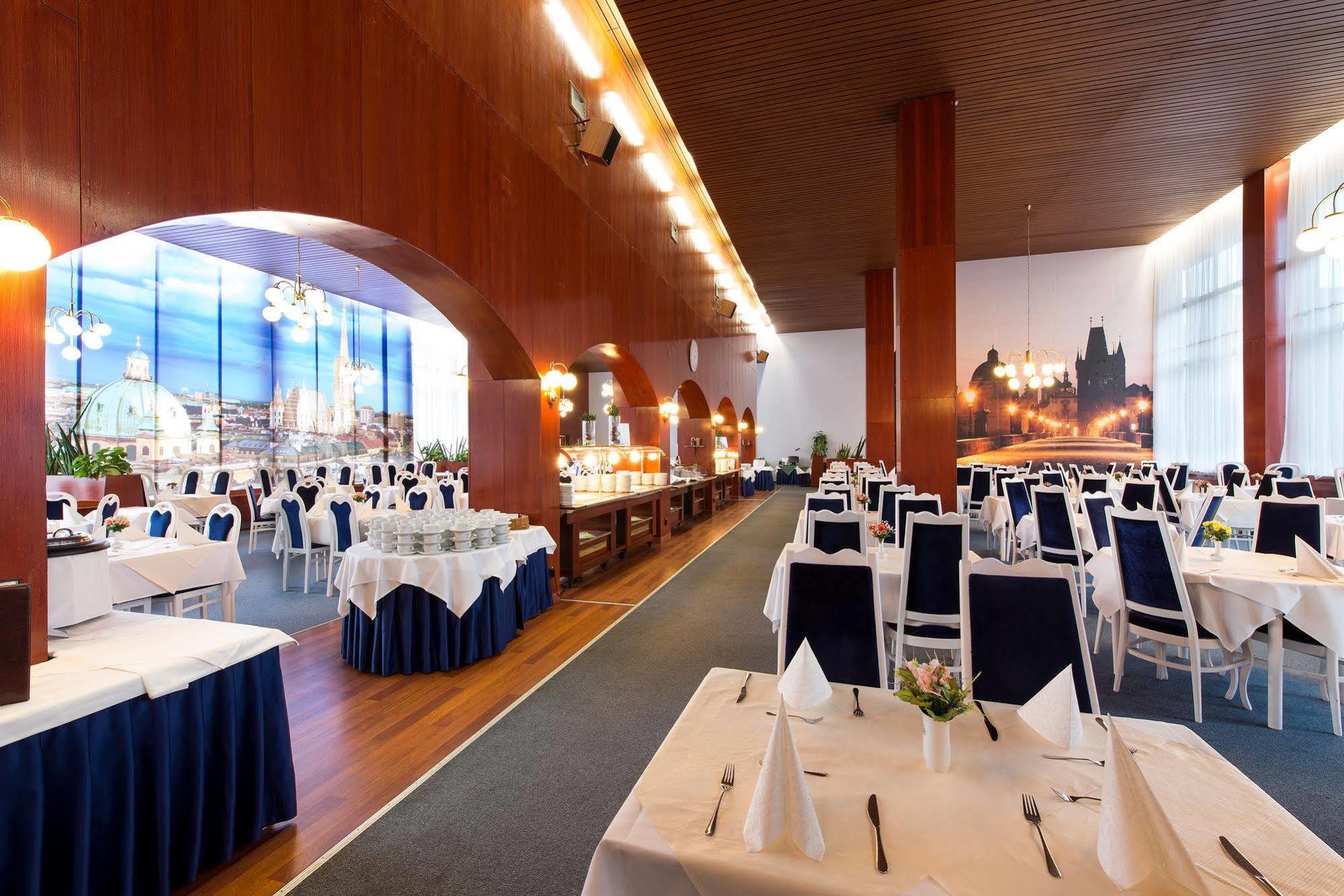 Ensana Splendid Hotell Piest'any Eksteriør bilde